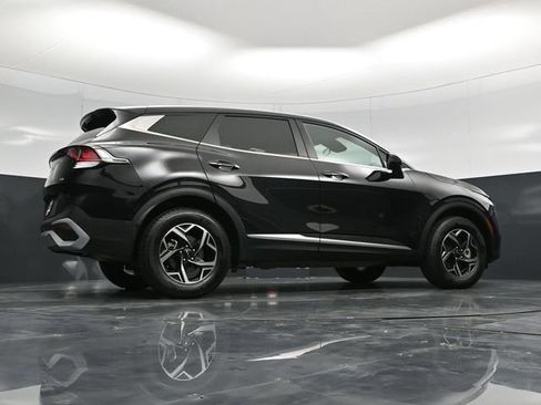 Used 2025 Kia Sportage LX AWD/4WD image 55