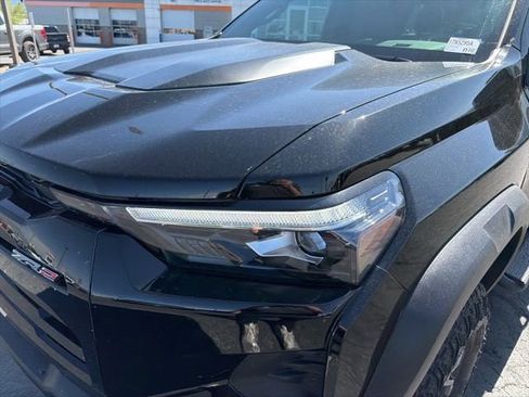 Used 2024 Chevrolet Colorado ZR2 w/ ZR2 Convenience Package III image 15