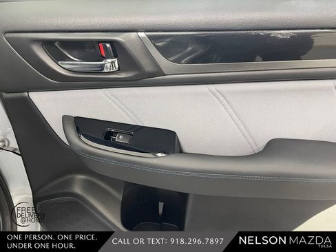 Used 2017 Subaru Legacy 2.5i Sport image 42