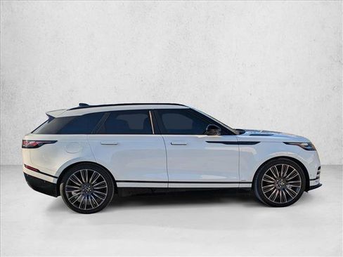 Used 2018 Land Rover Range Rover Velar R-Dynamic HSE image 4