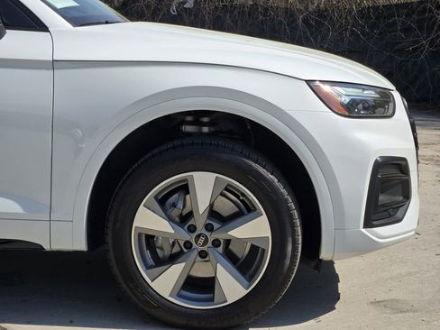 Certified 2025 Audi Q5 2.0T Premium Plus image 13