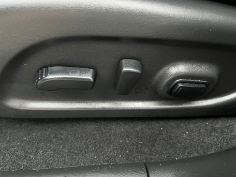 Used 2020 Nissan Pathfinder SL image 20