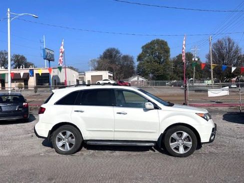 Used 2011 Acura MDX w/ Technology & Entertainment image 2