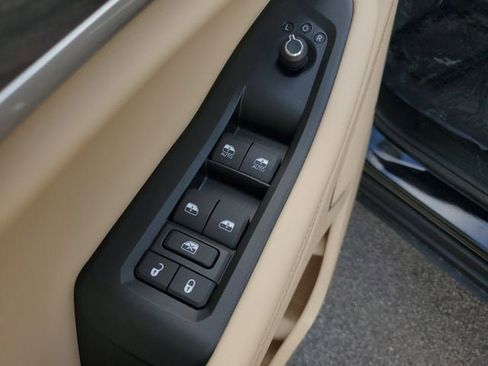 New 2026 Jeep Grand Cherokee L Limited RWD image 25