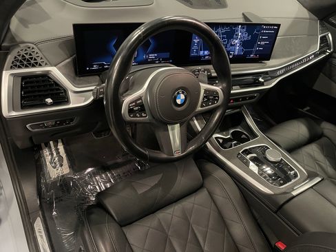 Used 2023 BMW X7 xDrive40i w/ M Sport Package image 14