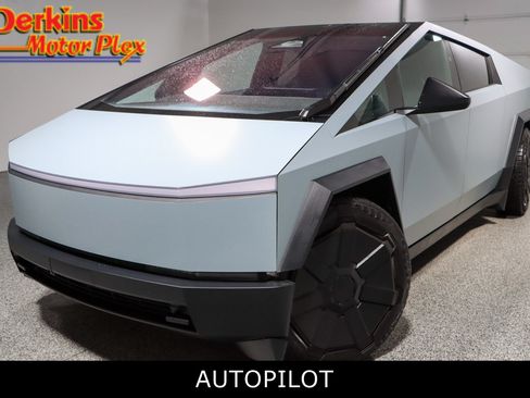 Used 2024 Tesla Cybertruck Cyberbeast AWD/4WD image 1