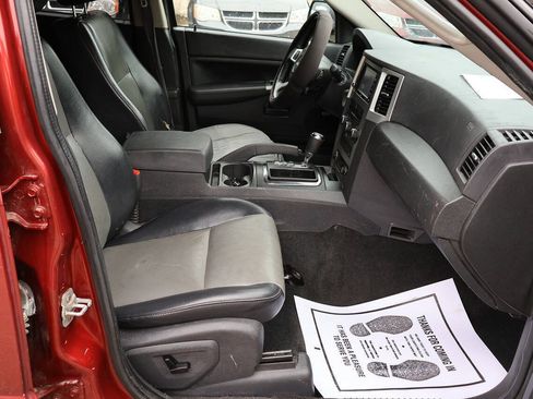 Used 2008 Jeep Grand Cherokee Laredo AWD/4WD image 18