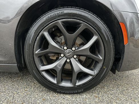 Used 2021 Chrysler 300 S image 12