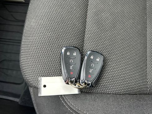 Certified 2023 Chevrolet Traverse LT image 33