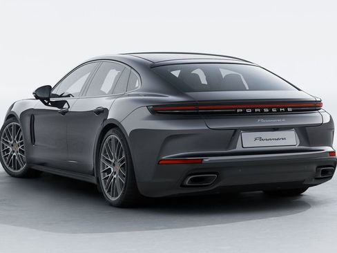 New 2026 Porsche Panamera image 3