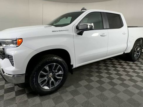 Used 2026 Chevrolet Silverado 1500 LT AWD/4WD image 4