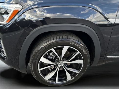 New 2026 Volkswagen Atlas Cross Sport SEL Premium R-Line AWD/4WD image 35