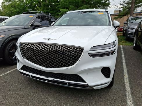 Certified 2023 Genesis GV70 2.5T w/ Advanced Package AWD/4WD image 4