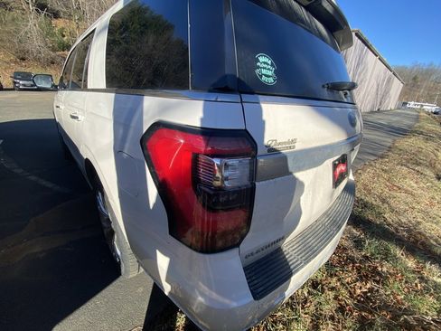 Used 2019 Ford Expedition Platinum image 8