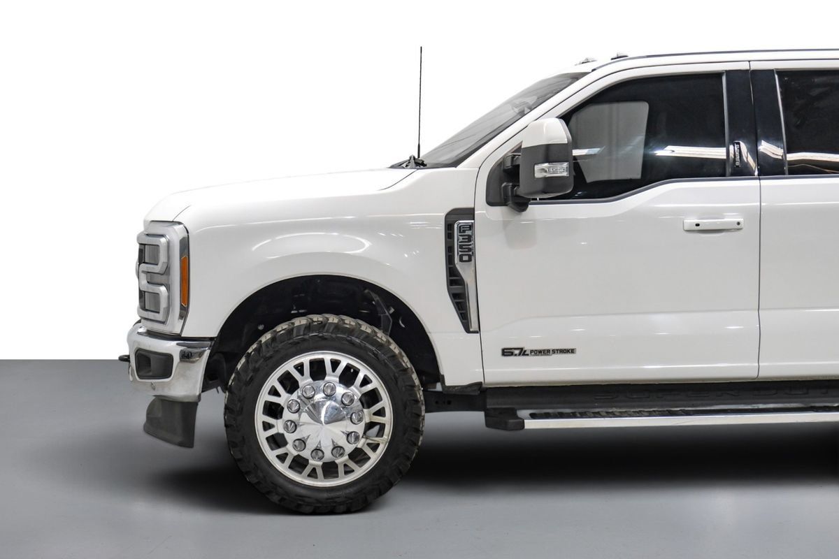 Used 2023 Ford F350 Lariat w/ Tow Technology Package AWD/4WD image 10