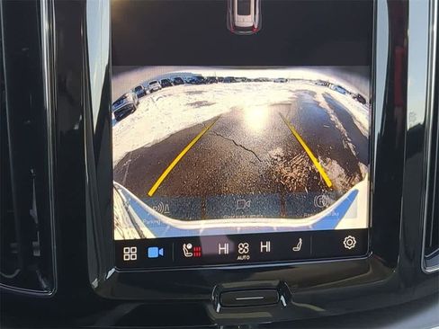 Certified 2025 Volvo XC60 T8 Core w/ Protection Package Premier image 28
