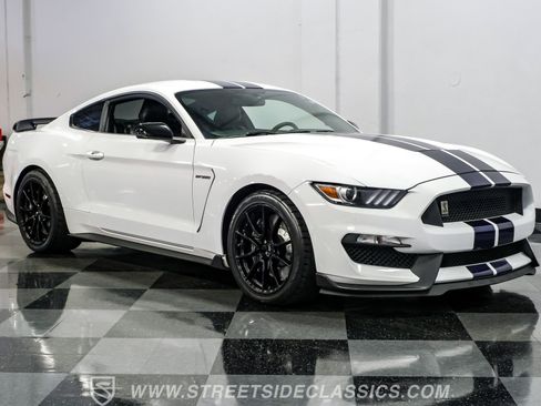 Used 2019 Ford Mustang Shelby GT350 w/ Technology Package RWD image 16