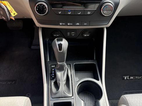 Used 2016 Hyundai Tucson SE FWD image 18
