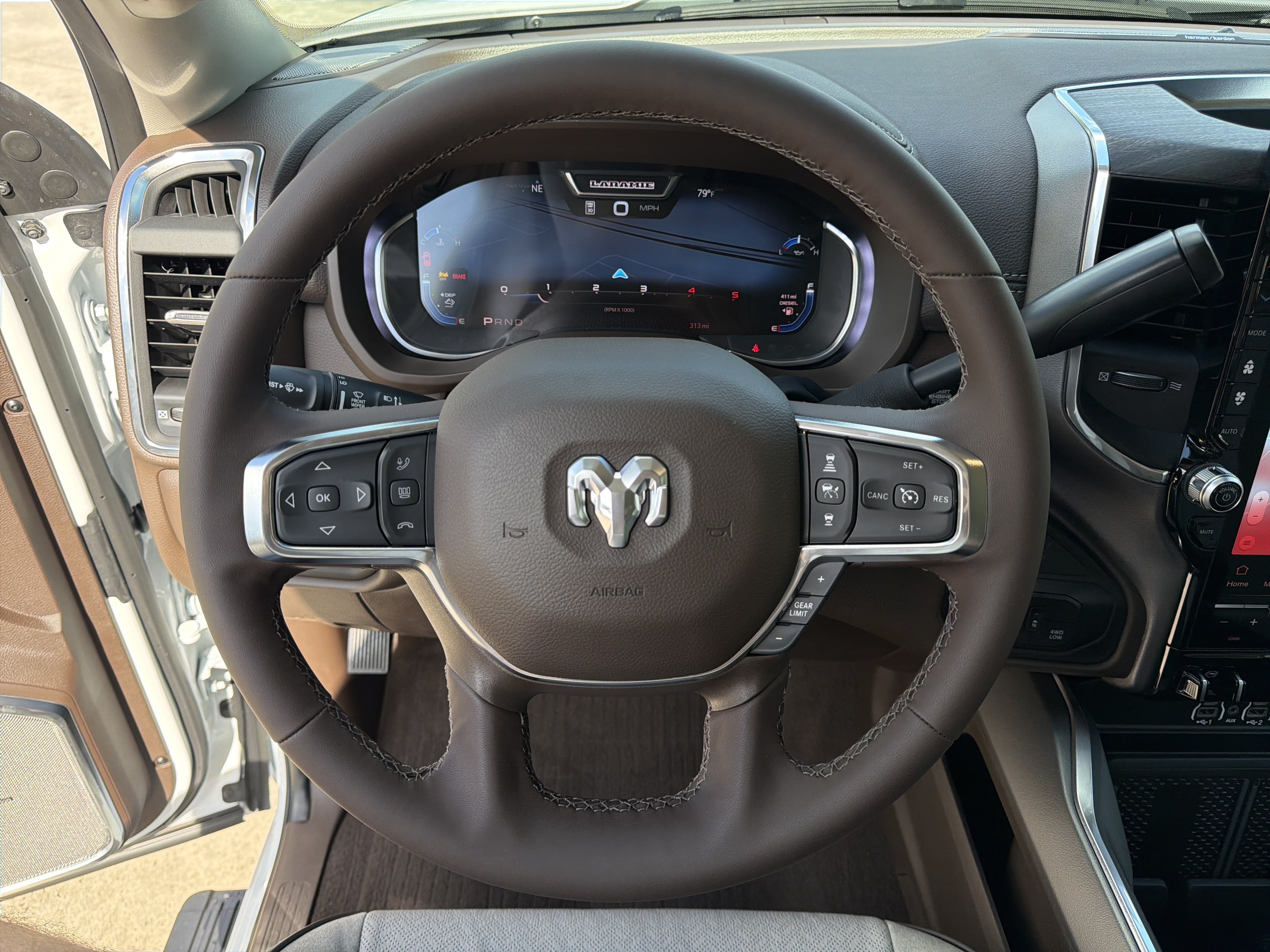 Used 2026 RAM 2500 Laramie AWD/4WD image 24