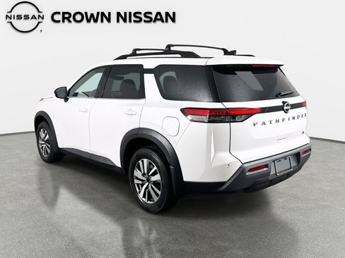 New 2026 Nissan Pathfinder SL FWD image 7