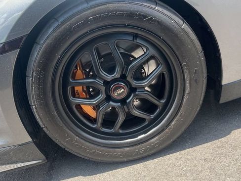 Used 2012 Nissan GT-R Premium AWD/4WD image 10