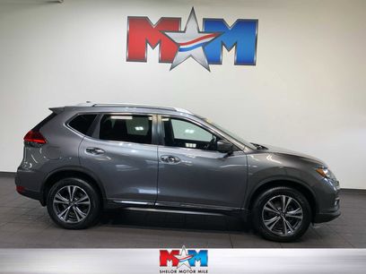Used 2017 Nissan Rogue SL w/ SL Premium Package