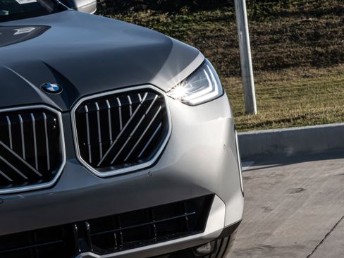 New 2026 BMW X3 xDrive30 w/ Premium Package image 7