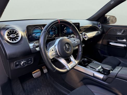 Used 2021 Mercedes-Benz GLB 35 AMG 4MATIC image 18