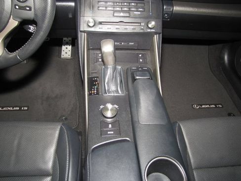 Used 2015 Lexus IS 250 w/ F-Sport Package RWD image 16
