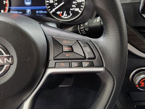 Used 2023 Nissan Altima 2.5 SV FWD image 49