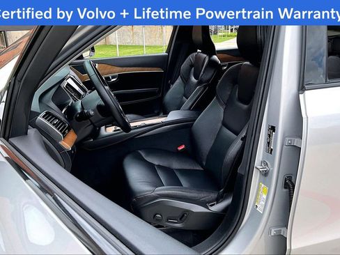 Used 2024 Volvo XC90 B5 Plus AWD/4WD image 34