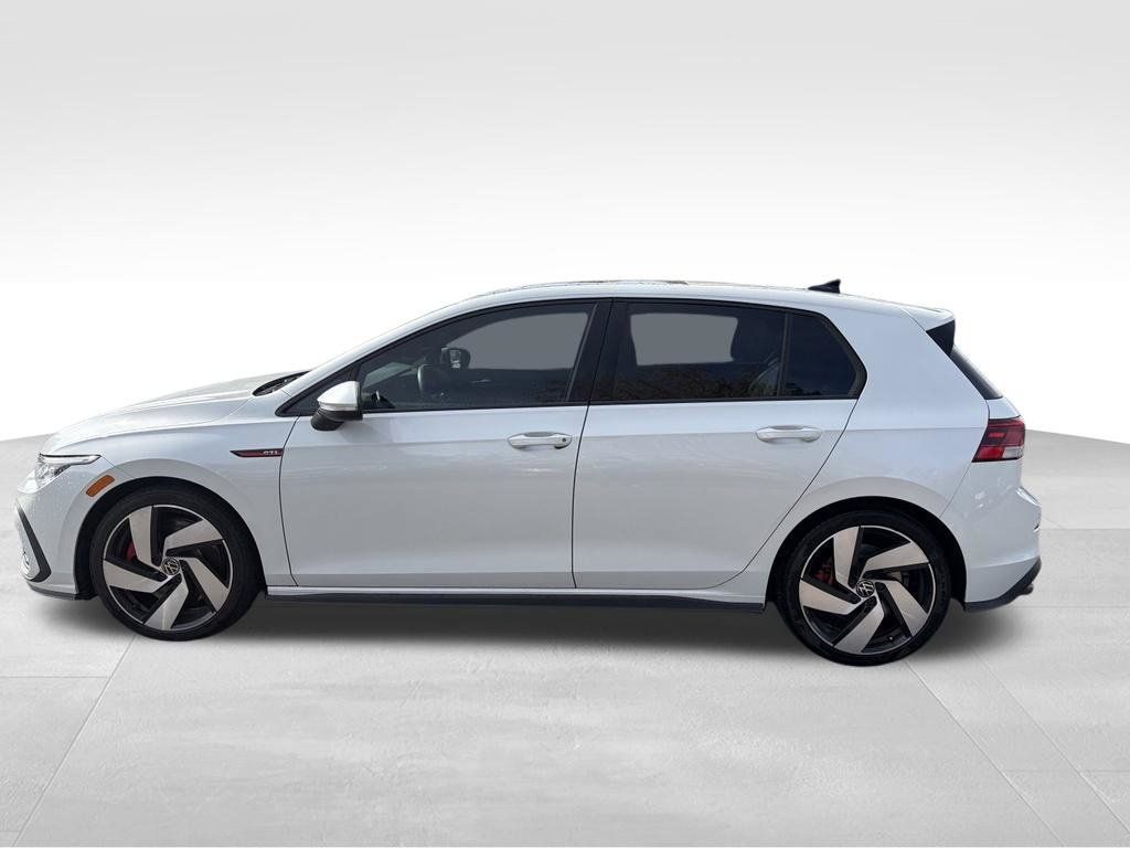 Used 2023 Volkswagen GTI SE FWD image 4