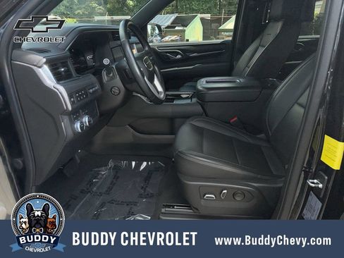 Used 2023 GMC Yukon XL Denali AWD/4WD image 13
