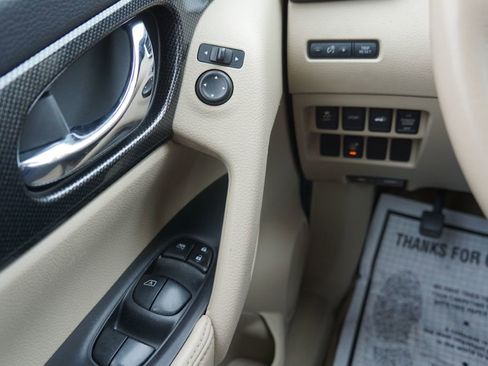 Used 2014 Nissan Rogue SL w/ SL Premium Package image 17