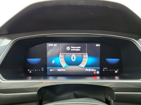 Used 2022 Volkswagen Tiguan SE R-Line image 20
