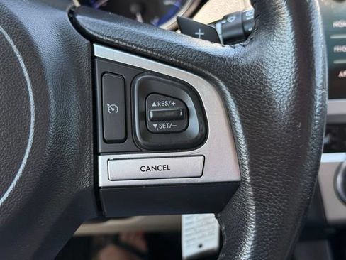 Used 2017 Subaru Outback 2.5i Premium AWD/4WD image 30