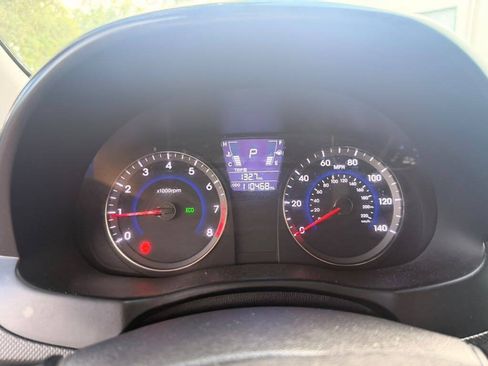 Used 2013 Hyundai Accent SE FWD image 13