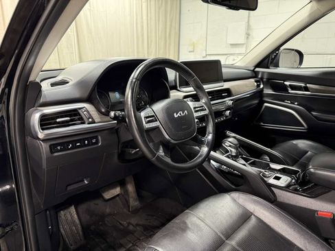 Used 2022 Kia Telluride EX w/ EX Premium Package image 10