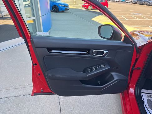 Used 2022 Honda Civic EX image 11