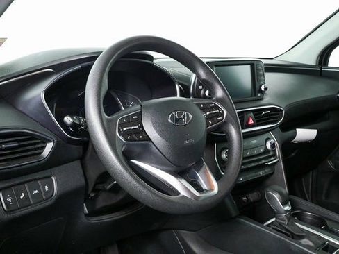 Used 2019 Hyundai Santa Fe SEL image 4