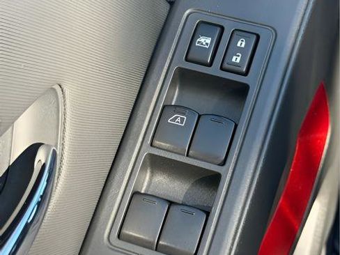 Used 2024 Nissan Frontier PRO-4X w/ Off-Road Protection Package image 15