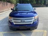 Used 2014 Ford Explorer XLT w/ Equipment Group 202A image 2