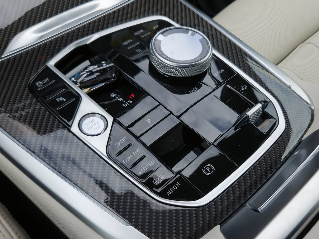 New 2027 BMW X7 M60i w/ Executive Package AWD/4WD image 9