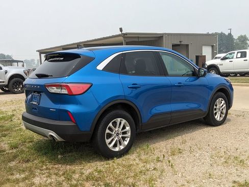 Certified 2021 Ford Escape SE w/ Cold Weather Package AWD/4WD image 3