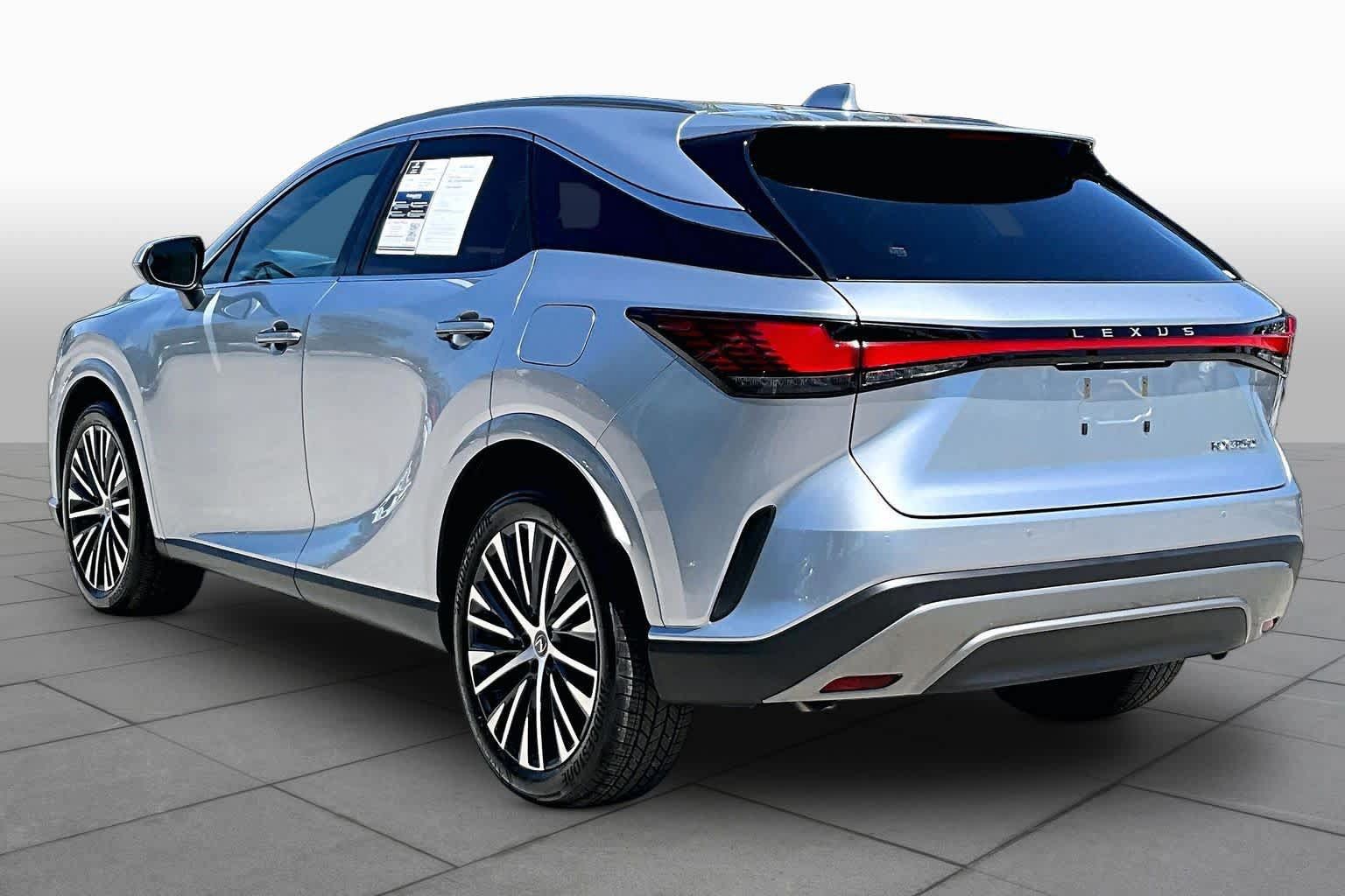 Used 2025 Lexus RX 350 FWD image 12
