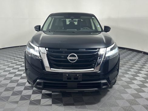 Used 2022 Nissan Pathfinder S AWD/4WD image 2