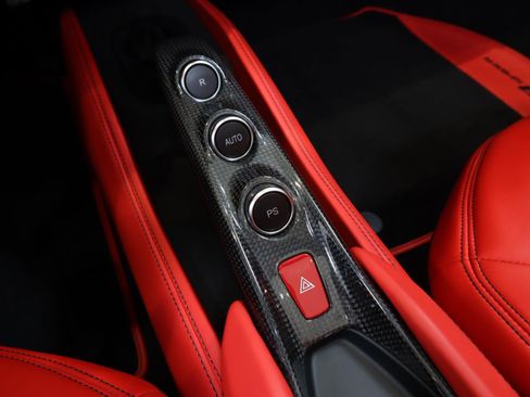Used 2023 Ferrari F8 Tributo RWD image 35