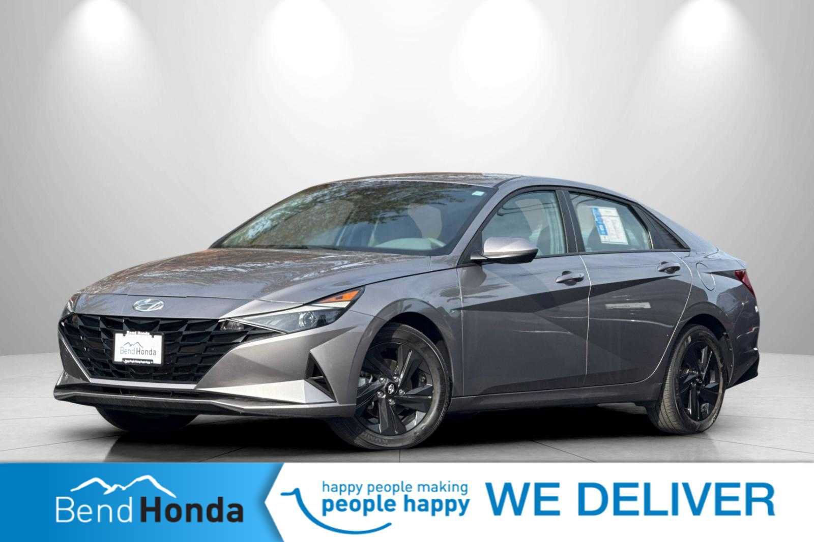 Used 2023 Hyundai Elantra SEL FWD image 1