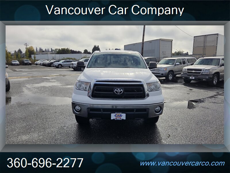Used 2011 Toyota Tundra 4x4 Double Cab image 9