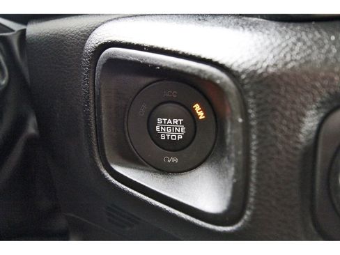 Used 2024 Jeep Wrangler Unlimited Sport AWD/4WD image 19